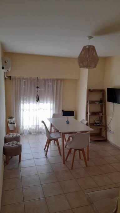 Excelente Departamento En Zona Centrica. C/Cochera Río Cuarto エクステリア 写真